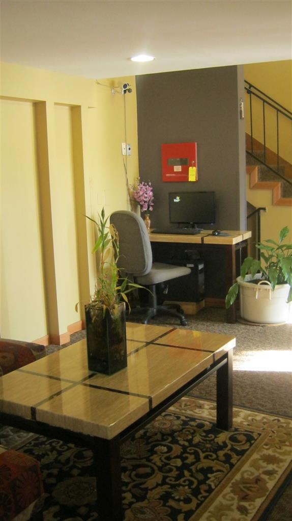 Faribault Hometown Inn & Suites Interior photo